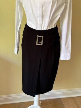 Burberry Black Pencil Skirt with Gold Buckle NWOT Size 6